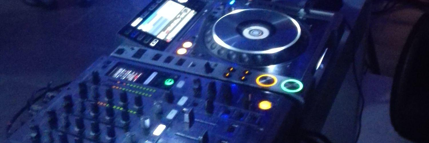 DJSANTYDUQUE's profile banner image