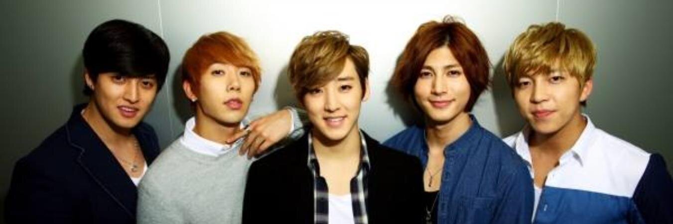 mencharueda's profile banner image