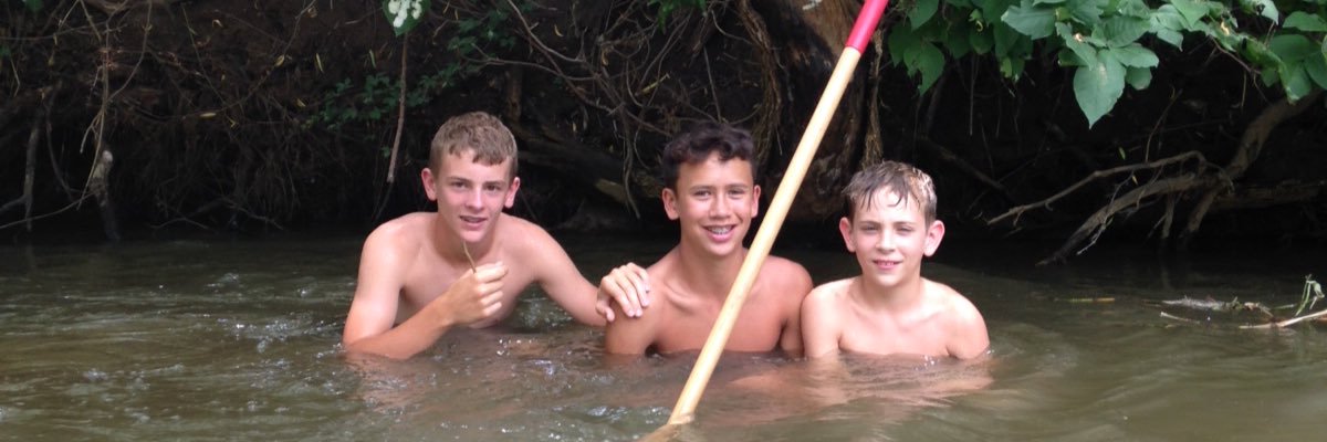 2Hensleys's profile banner image