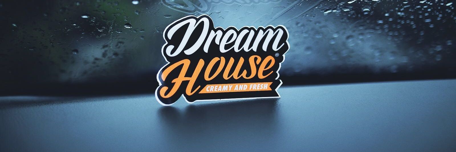 DREAM HOUSE banner