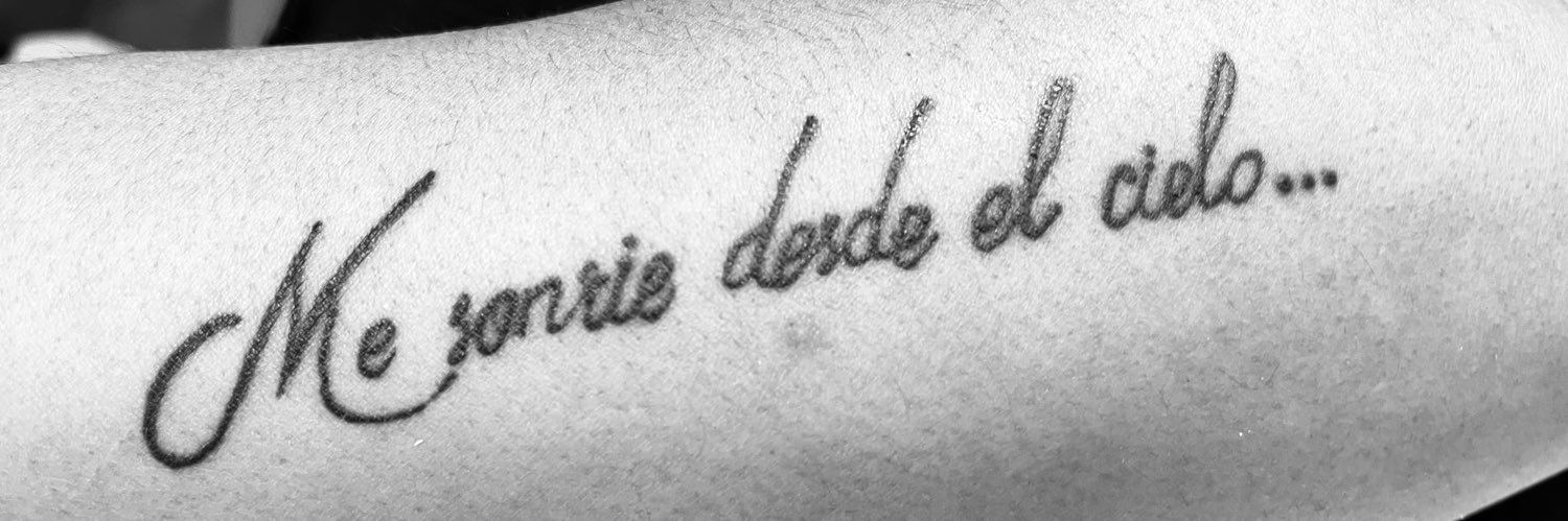 Arturo Solís banner