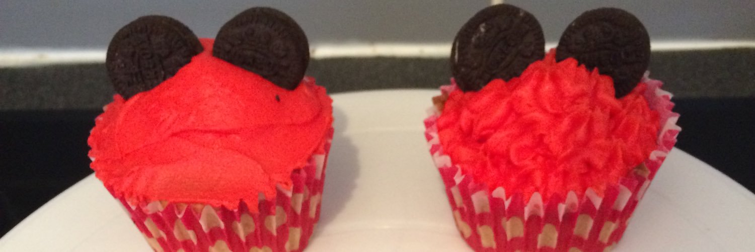 TheSocialBaker's profile banner image