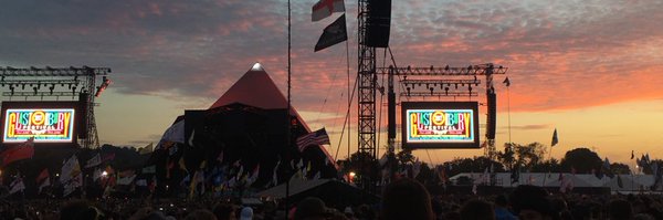 Linzi_JW Profile Banner