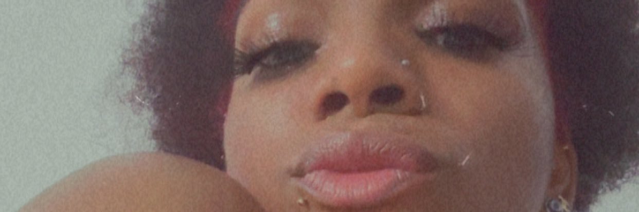 MiissyAnne's profile banner image