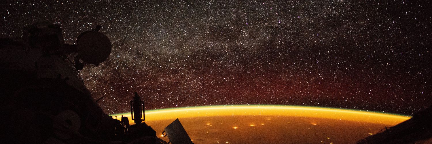 vynaash's profile banner image