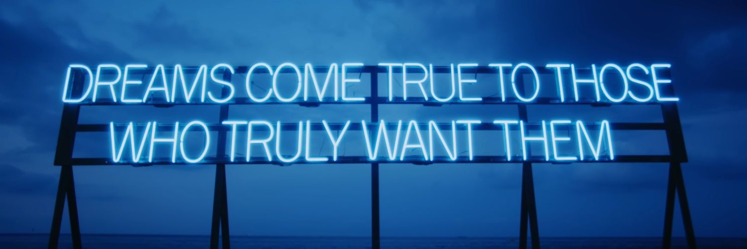 Talia que o Bang Chan jogou água banner