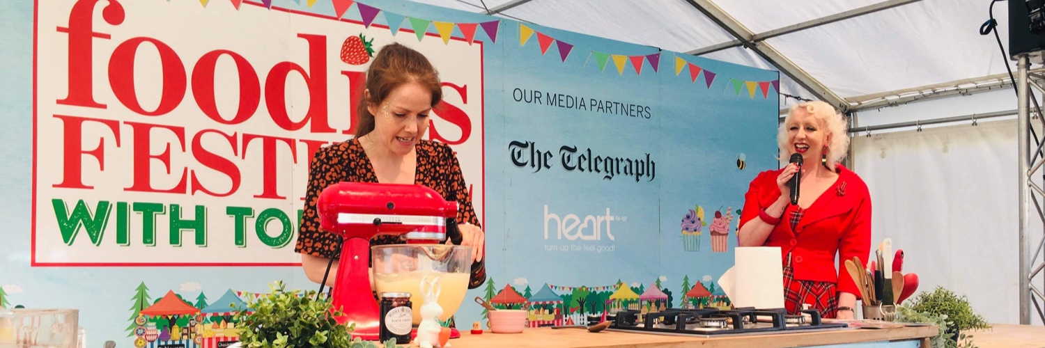 BuBakes (Liz Bu) 🧁✏️ banner