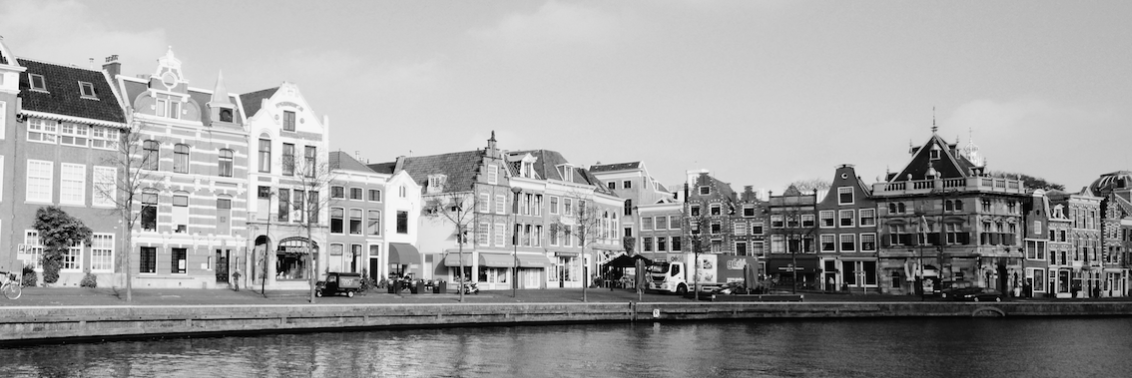 QubicsCRM's profile banner image