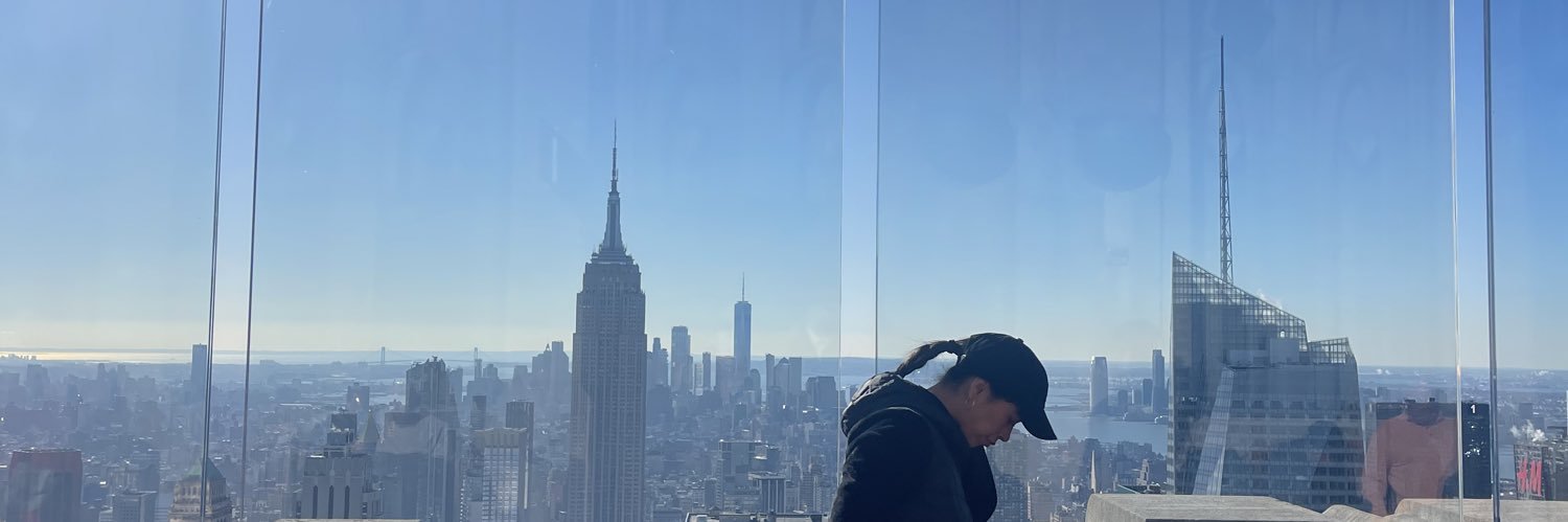 milyroso's profile banner image