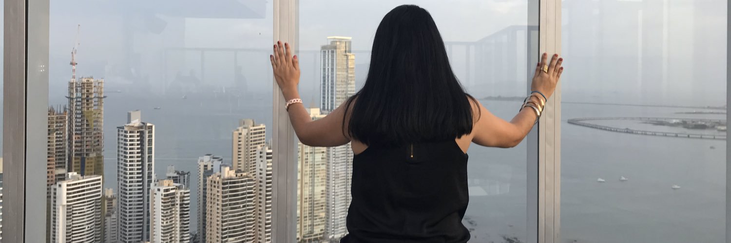 CarlaHernandez_'s profile banner image