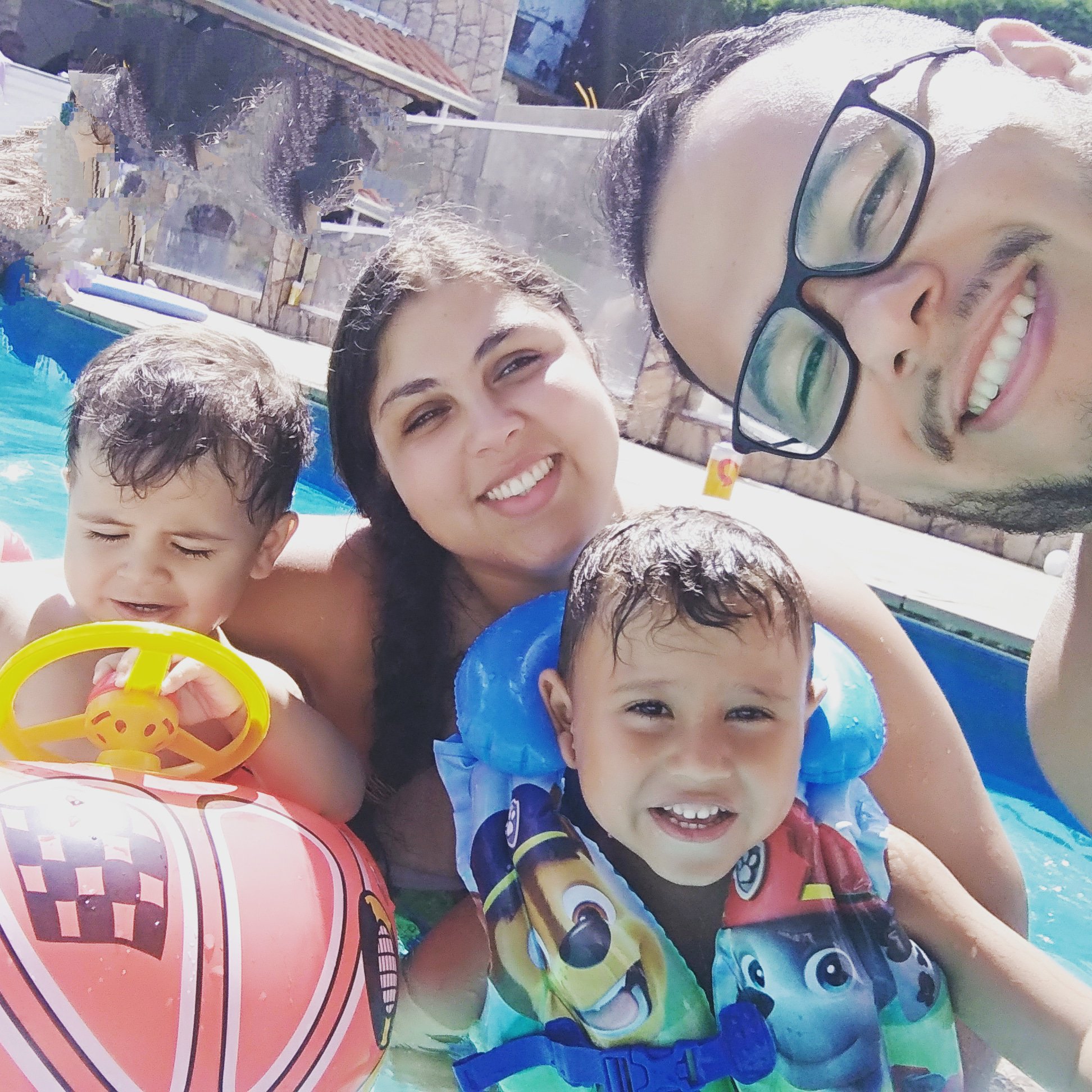 liine_prado's profile banner image