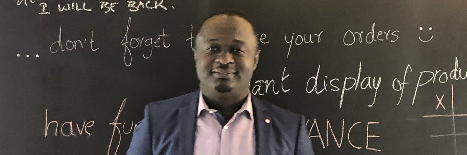 esasante's profile banner image
