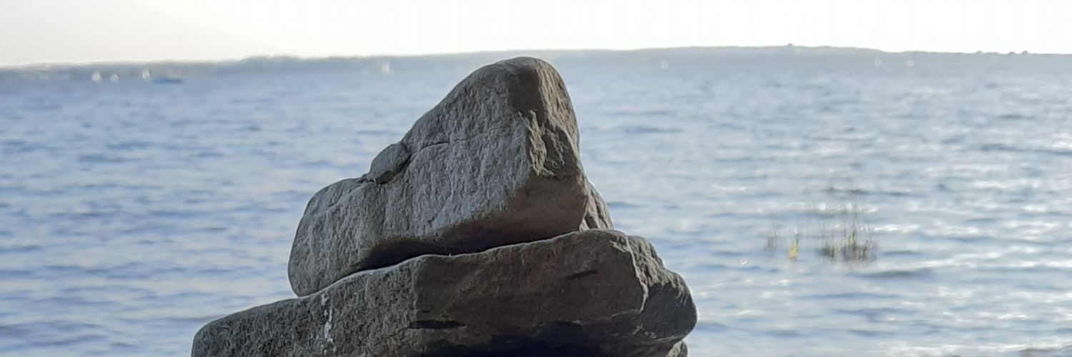 paredesiz's profile banner image