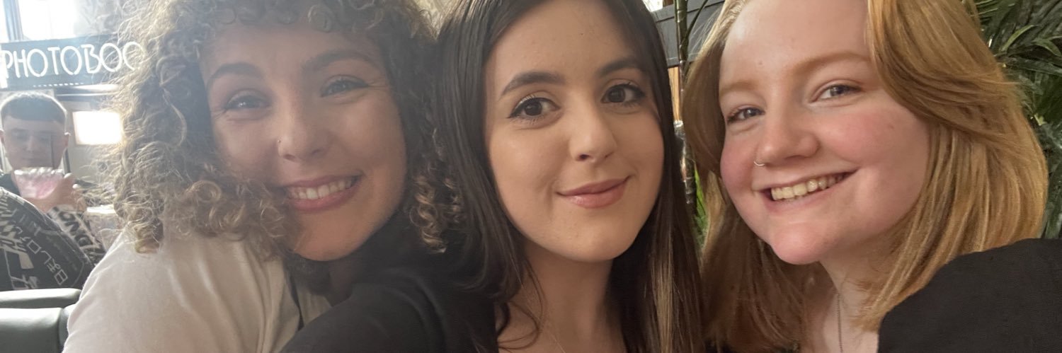 elz_ware's profile banner image