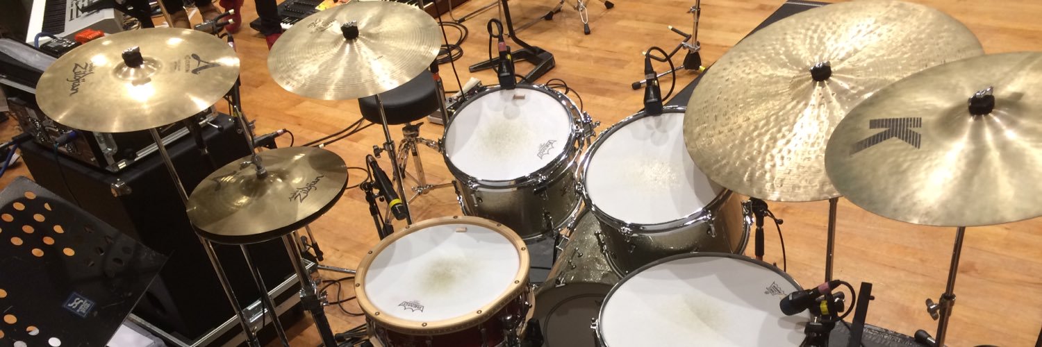 endrums's profile banner image