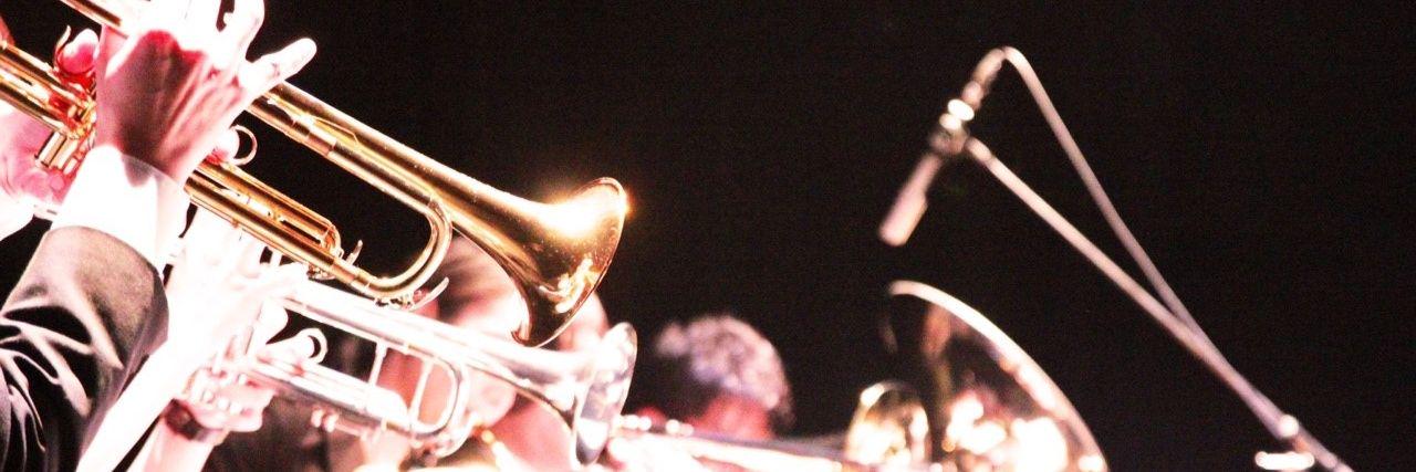 閏間健太Trumpet banner