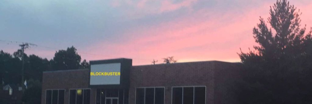 laurlis's profile banner image