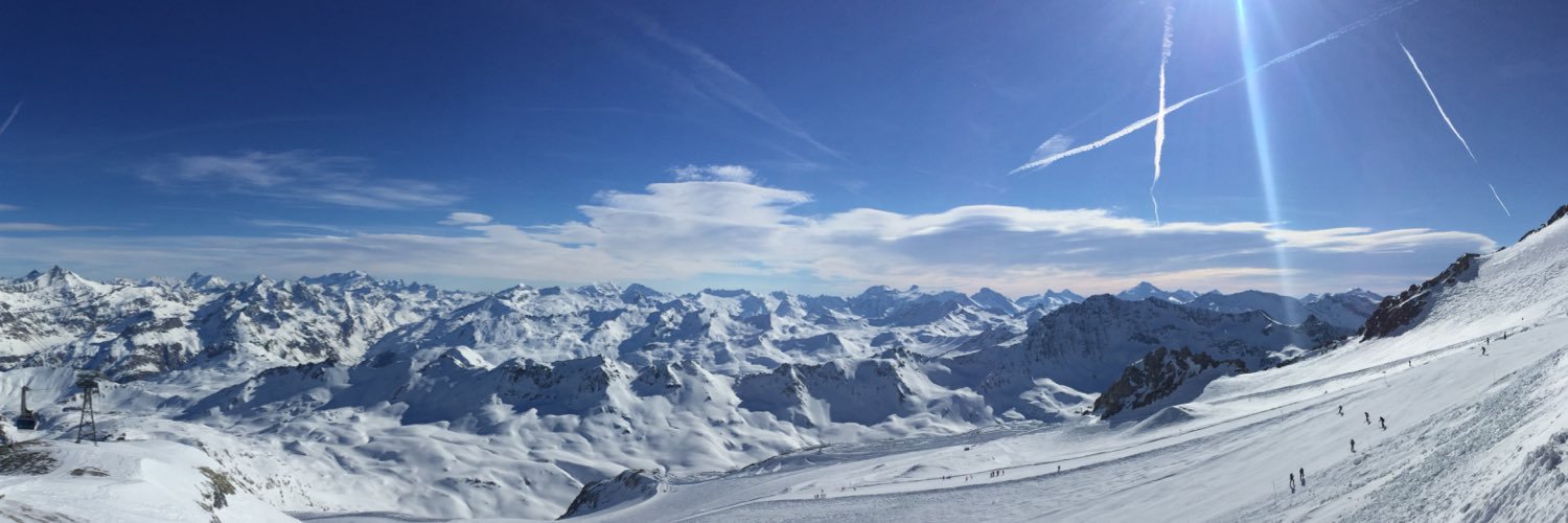 danmeg1212's profile banner image