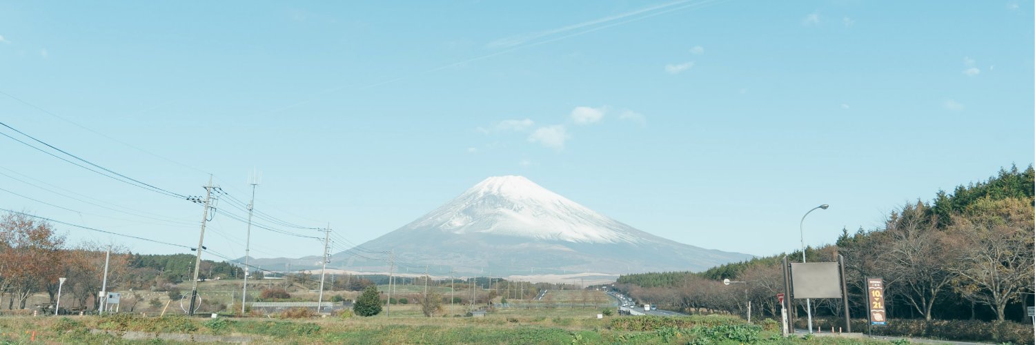 鈴木 大悟 | ソファD2CブランドMANUALgraph代表 banner