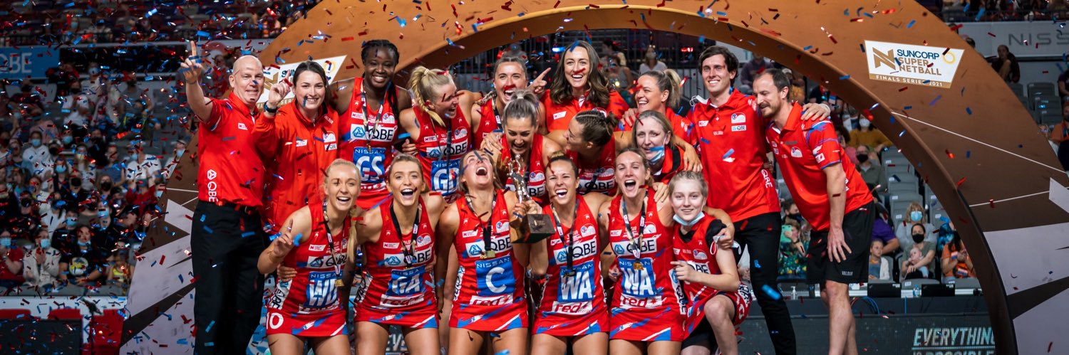 danielle_mace's profile banner image
