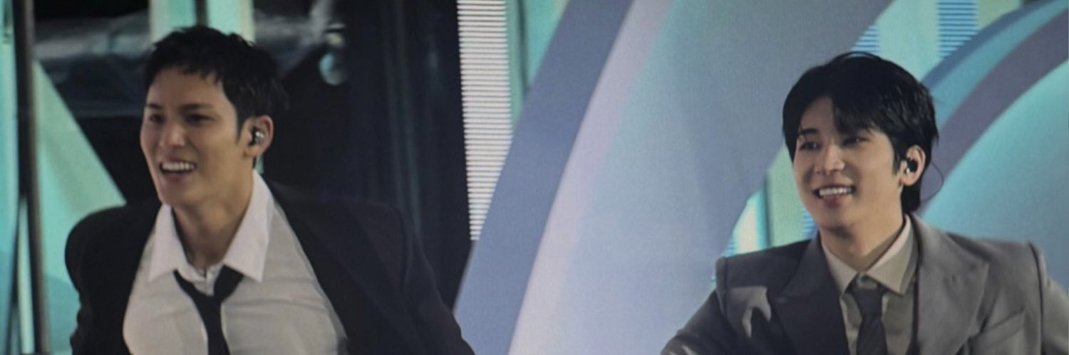 mnwnst 💜💚 banner