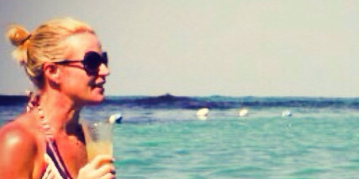 Elaineyoltay's profile banner image