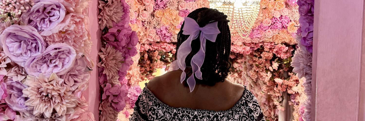 layikoiki's profile banner image