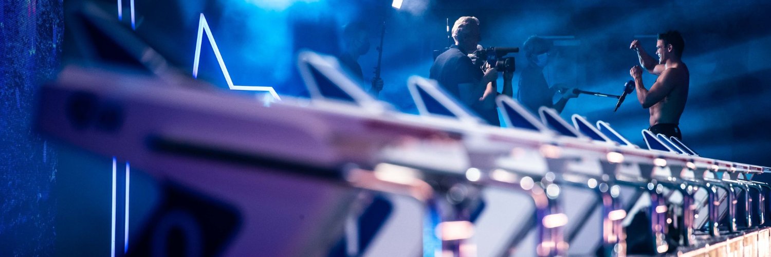 Anton Sveinn McKee banner