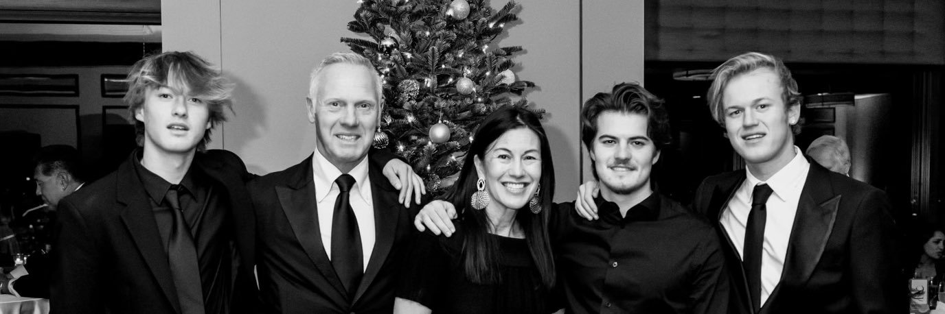 Warren Barton banner