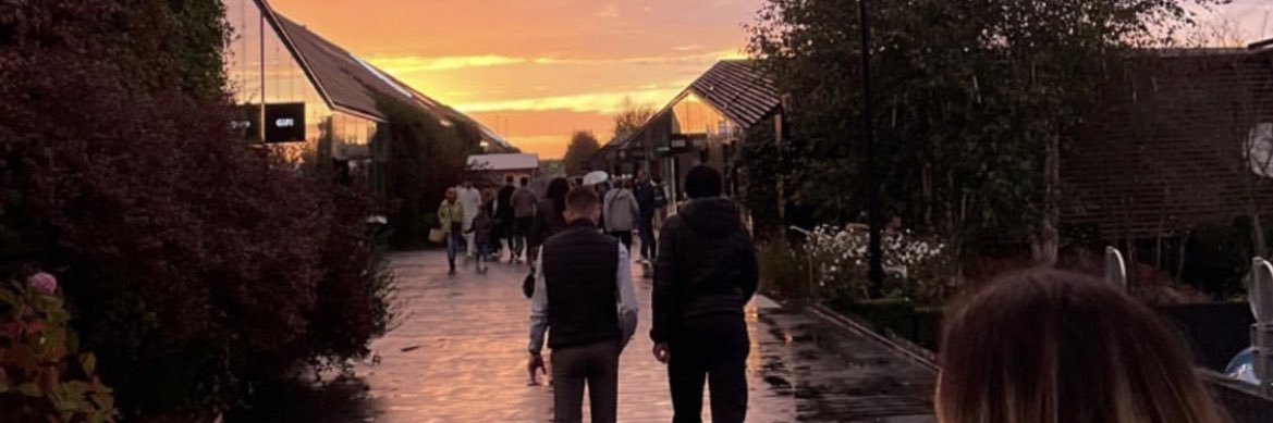 laulaugbt's profile banner image