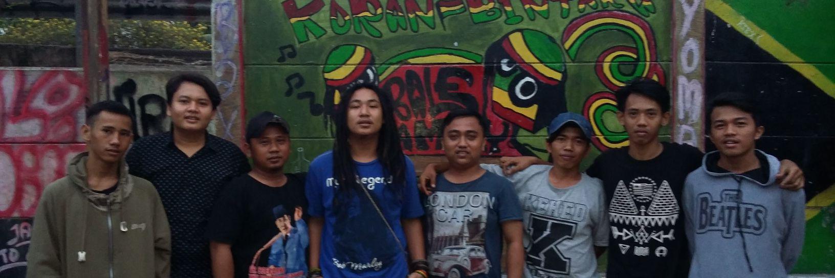 Bale Family Official banner