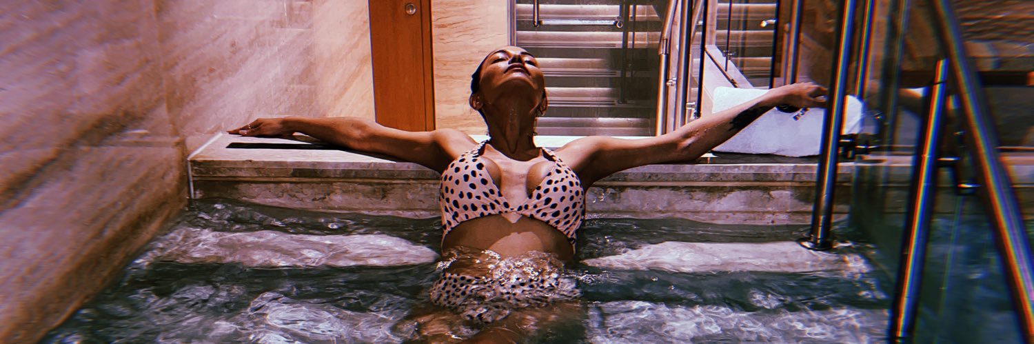 Asmasiddiquee's profile banner image