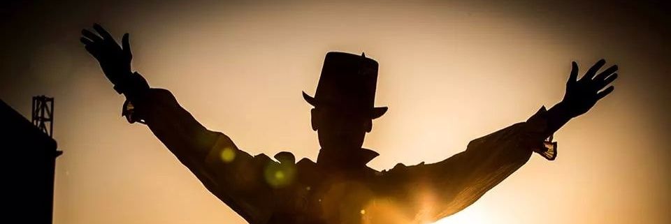 seriousProducts's profile banner image