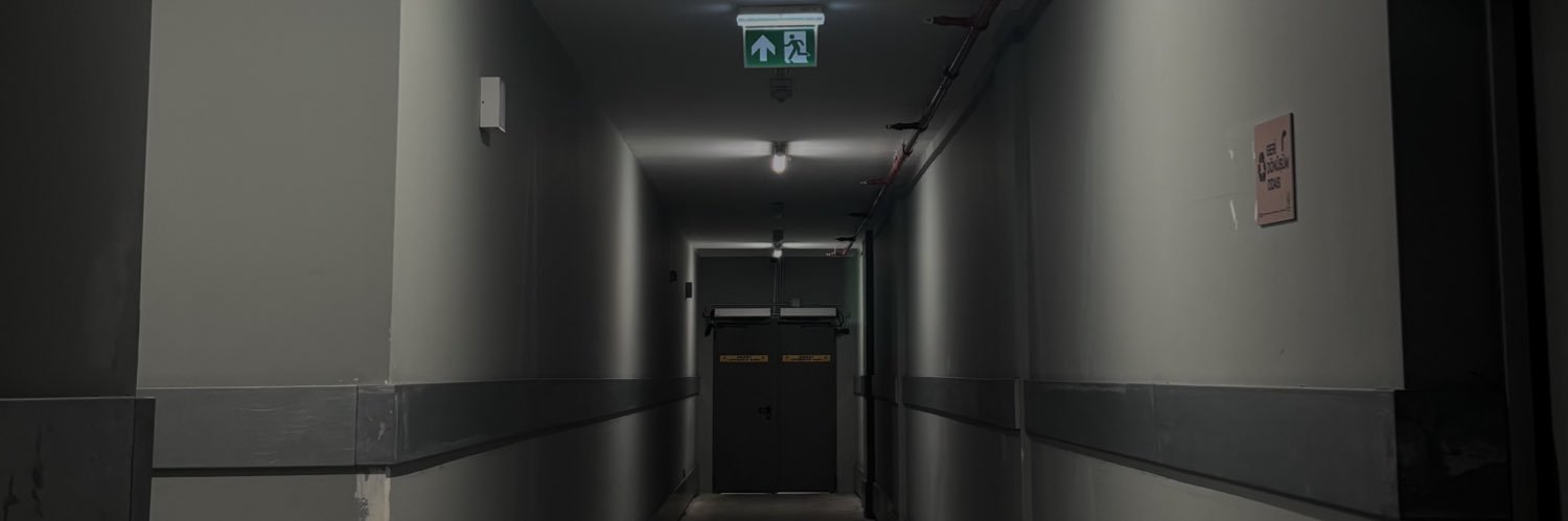ecydmrr's profile banner image