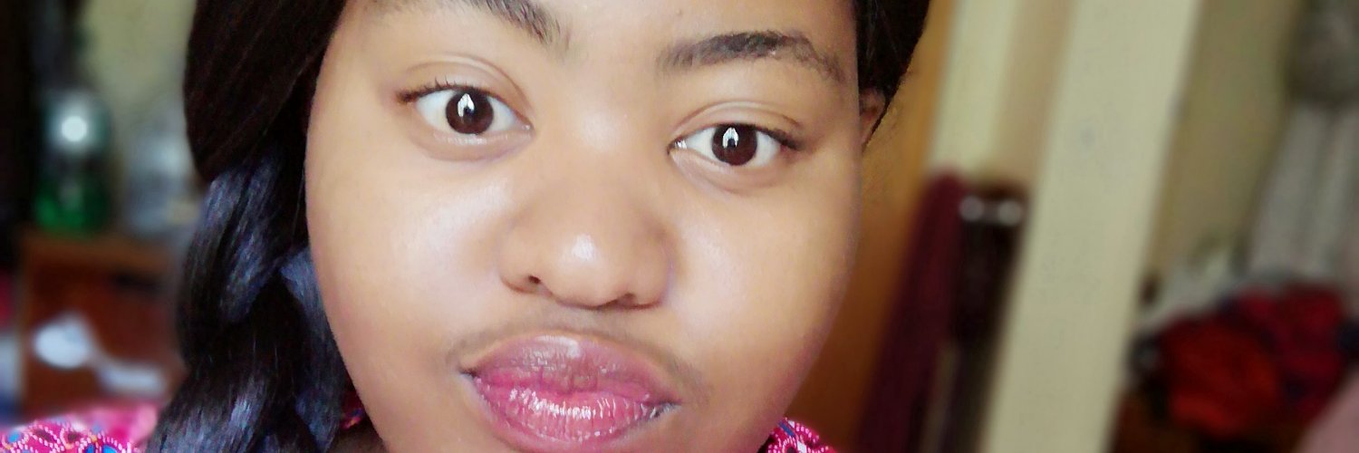 intle_zee's profile banner image