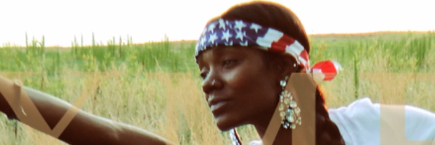 DecembherReigns's profile banner image