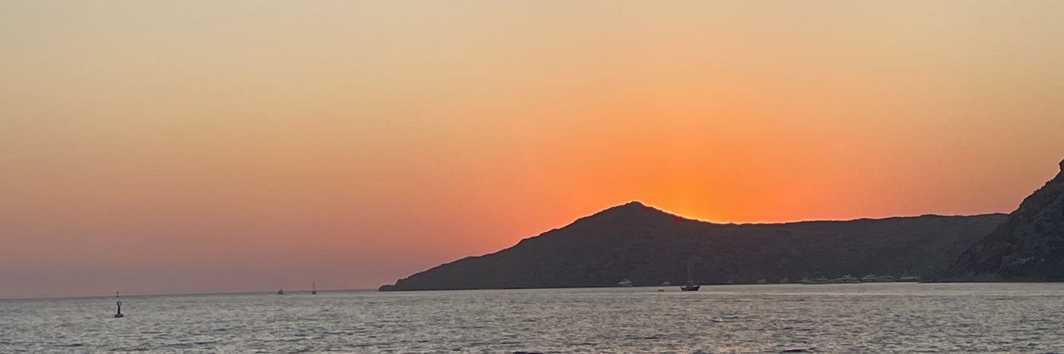 zanourr's profile banner image