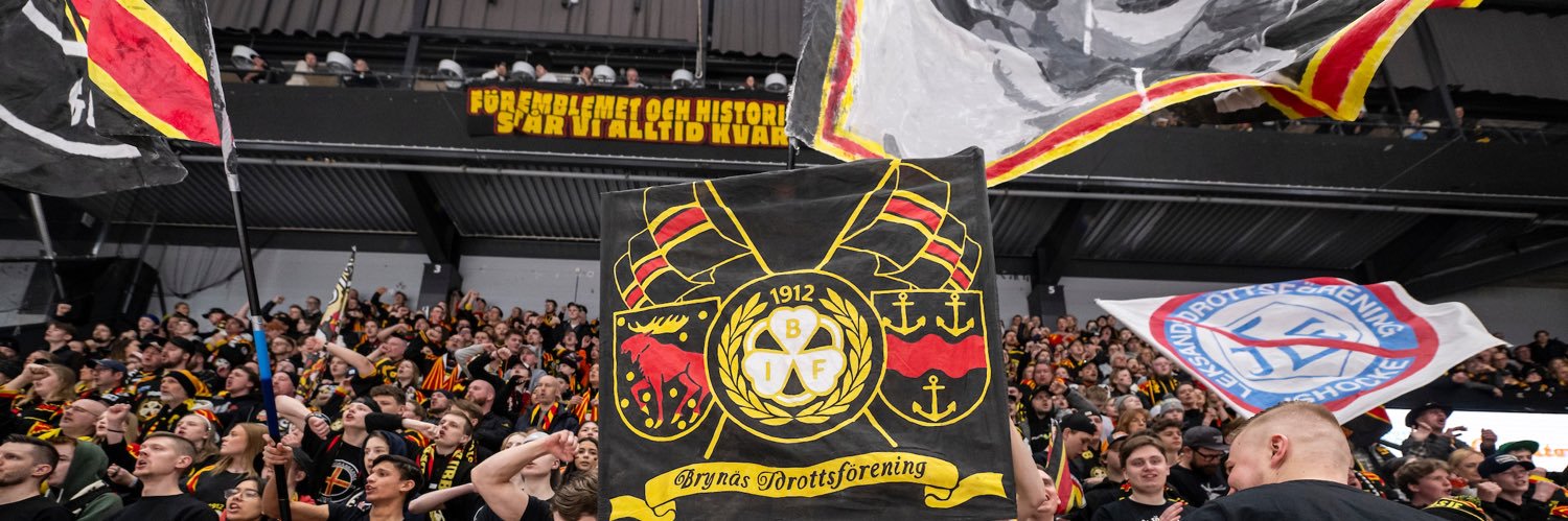 Max banner