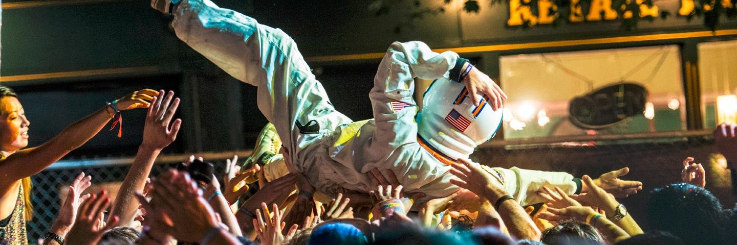 Endimages's profile banner image