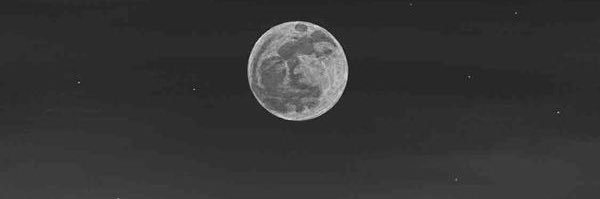 queeen_mooon's profile banner image