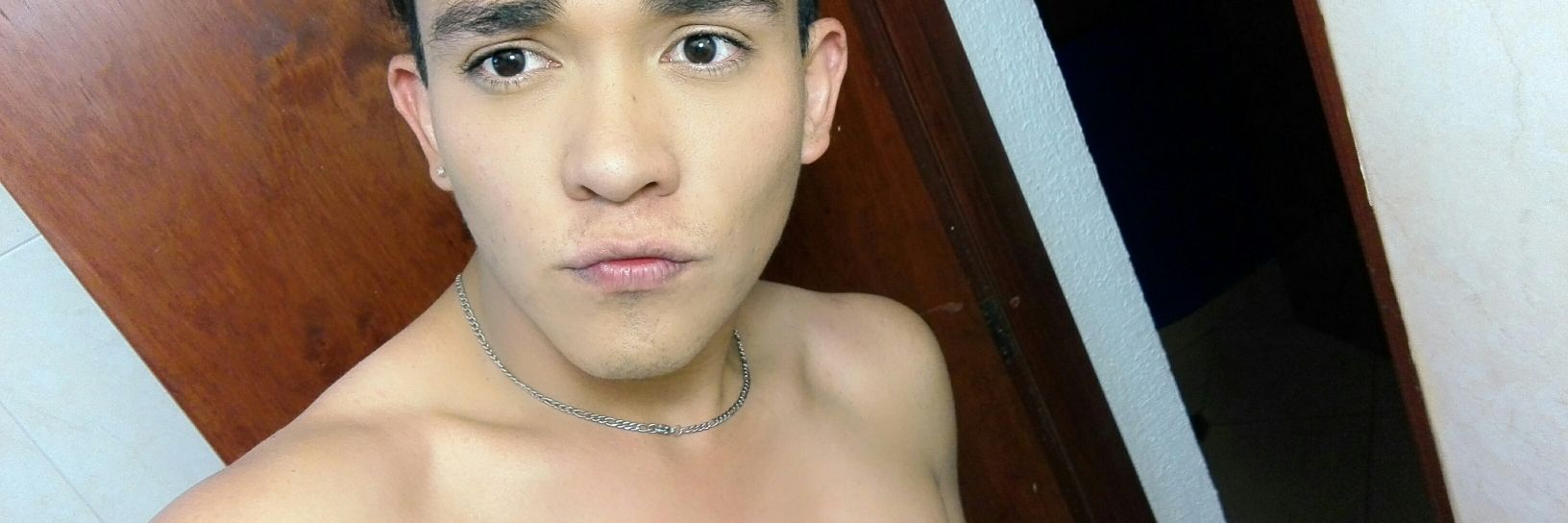 GiValenzuela_'s profile banner image