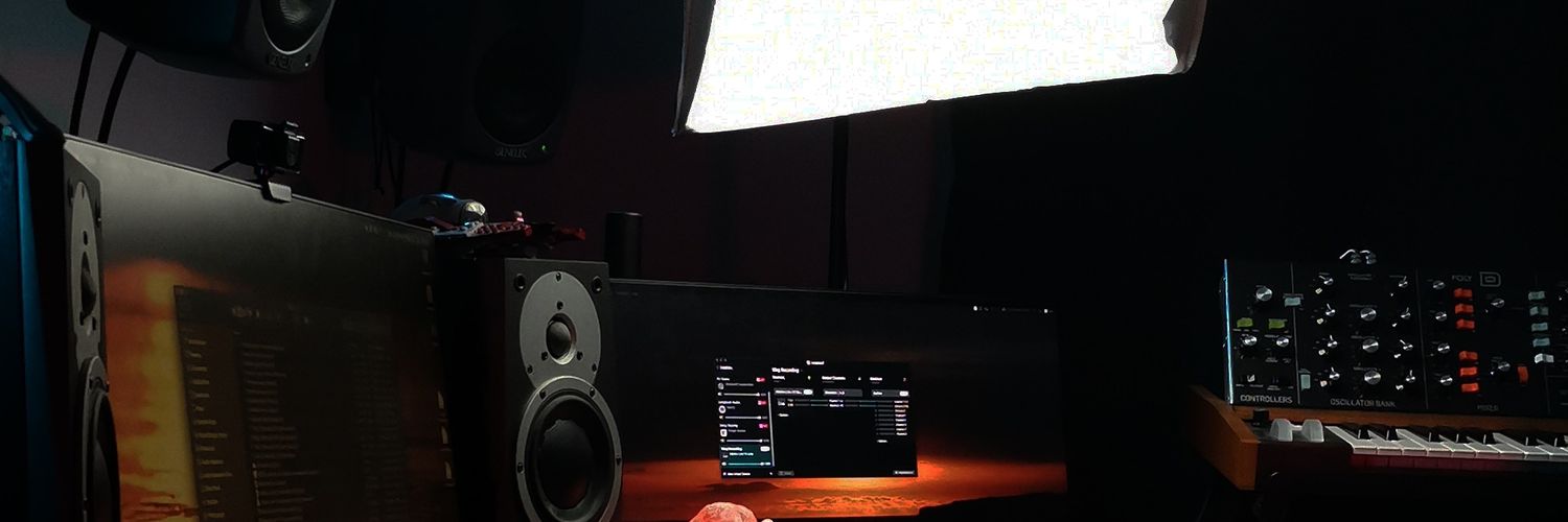 submosis's profile banner image