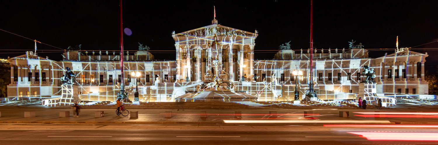 Victoria Coeln banner