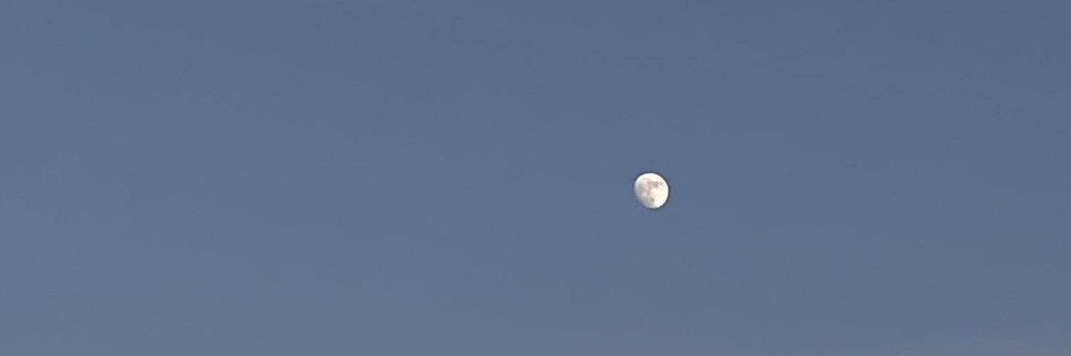 ah26i's profile banner image