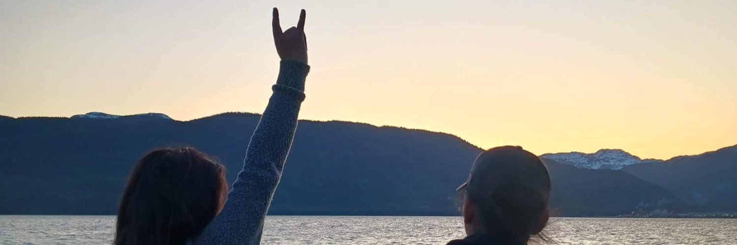 ApparentlyKelly's profile banner image