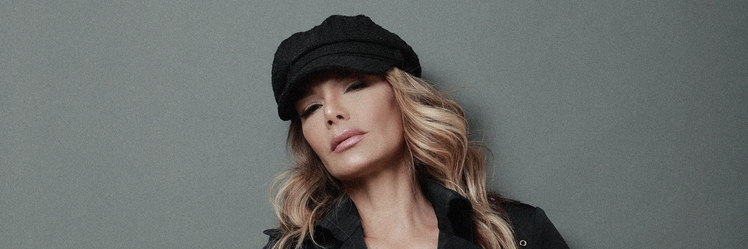 ivonnereyest's profile banner image