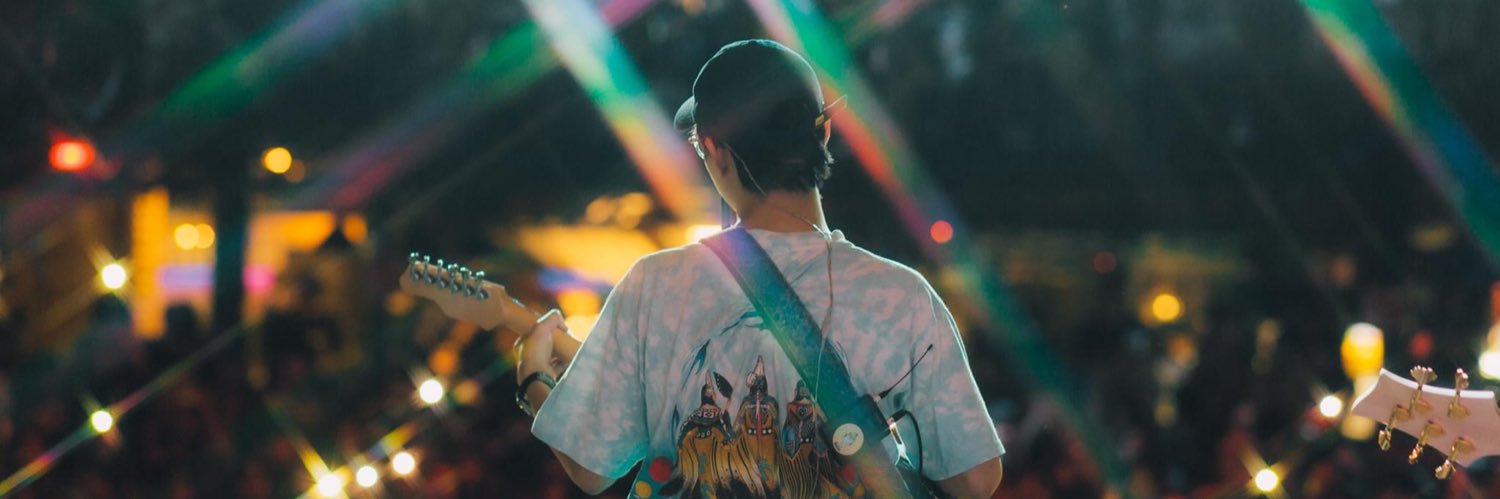 DesuMeow's profile banner image