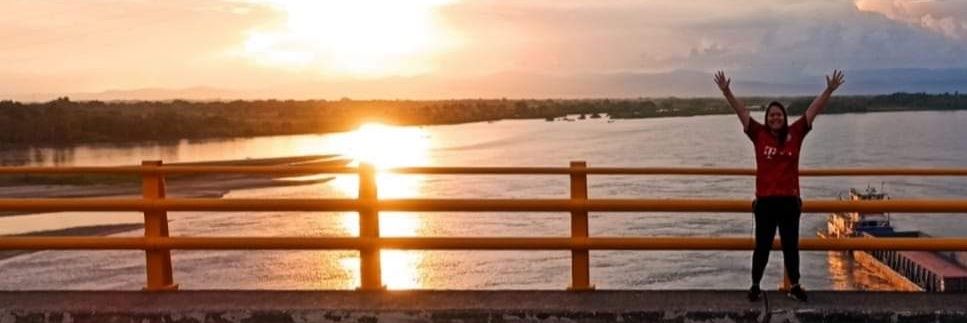 verooliveros's profile banner image