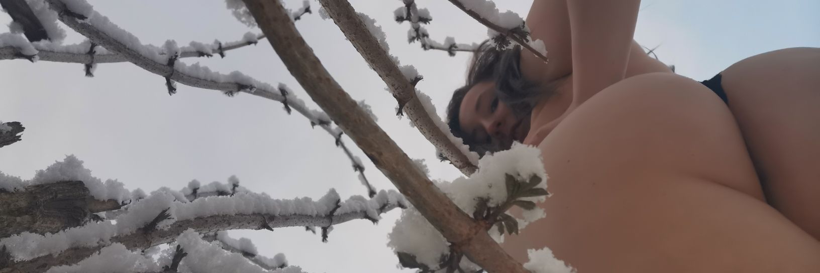 AdorableNoemi's profile banner image