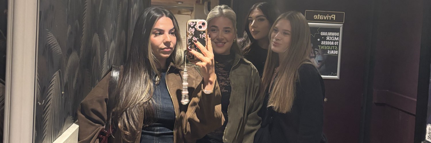 _Tania2000's profile banner image
